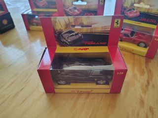 7 Modellini Ferrari V-Power 1:38
