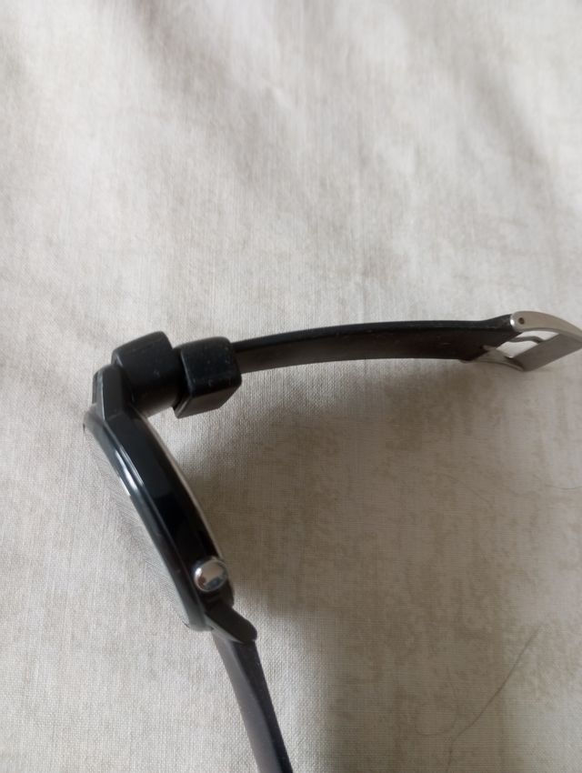 Reloj Guess negro de mujer