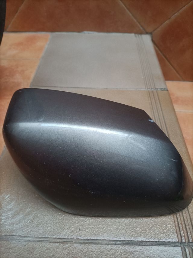 Cubierta espejo Volvo