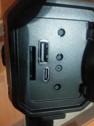 Radio Portátil Verde AM/FM