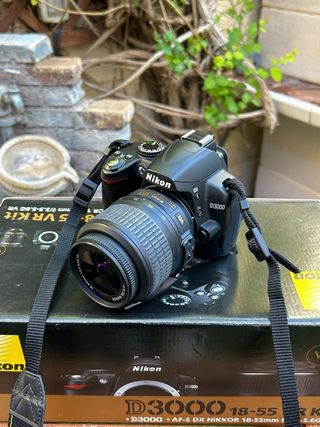 !!OFERTA!! Cámara Nikon PRO y Objetivo Nikon 18/55