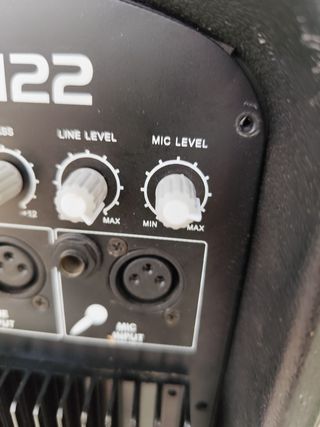 Altavoz Skytec 250/300W 12" Autiamplificado