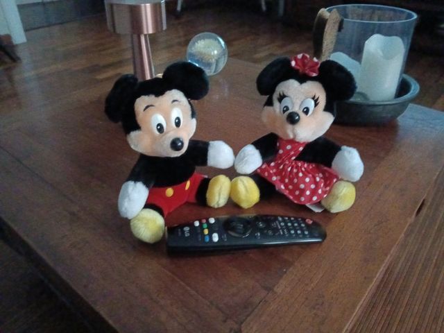 Peluches Mickey y Minnie Mouse