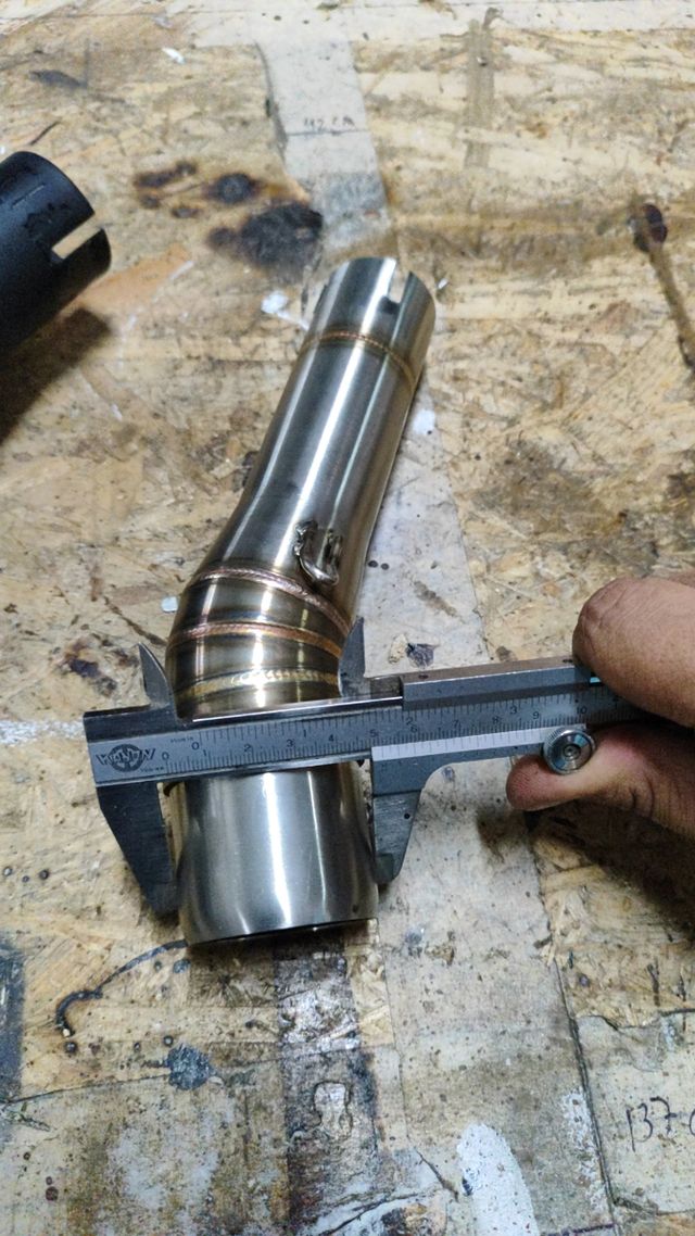 Codo escape moto universal