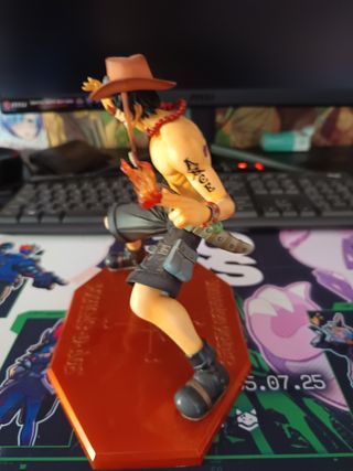 Figura POP Ace Megahouse