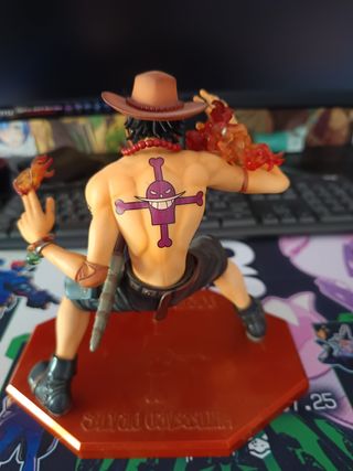 Figura POP Ace Megahouse