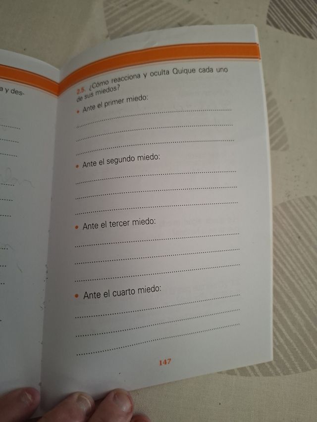 Un puñado de miedos (Altamar / Open Sea) (Spani...