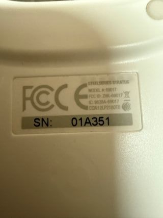 SteelSeries Stratus - Mando Bluetooth