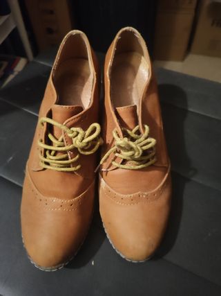 Zapatos marrones mujer