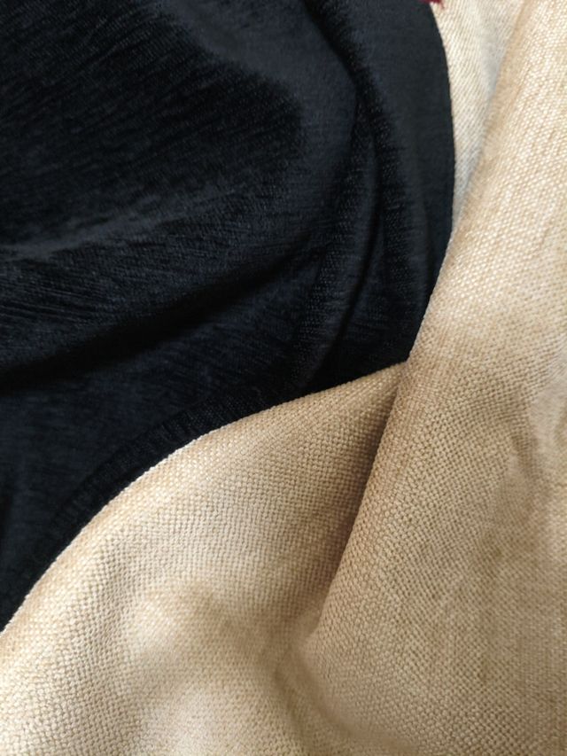 Casaca medieval: beige y negra