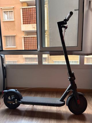 Patinete Xiaomi Mi Electric Scooter 4 - COMO NUEVO