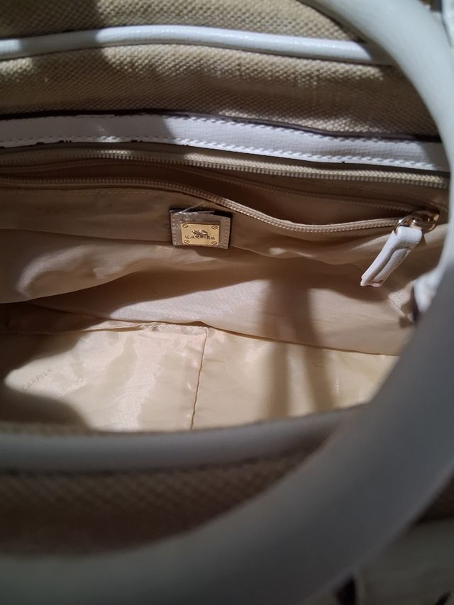 Borsa a mano di tessuto della Carpisa 