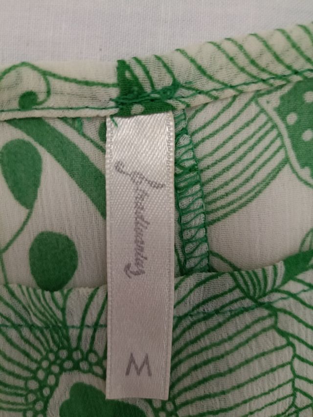 Blusa verde estampada