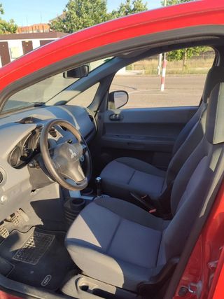 Mitsubishi Colt 2005