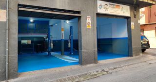 ALQUILER BOX CON ELEVADOR TALLER MECANICA 