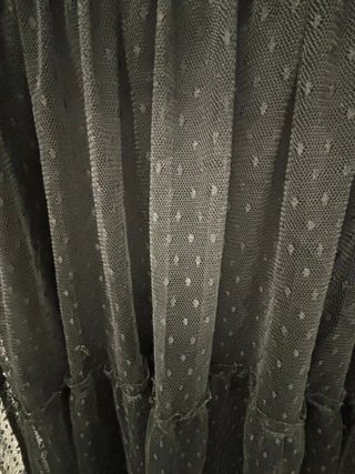Vestido negro bordado flores