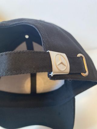 Gorra Mercedes negra original