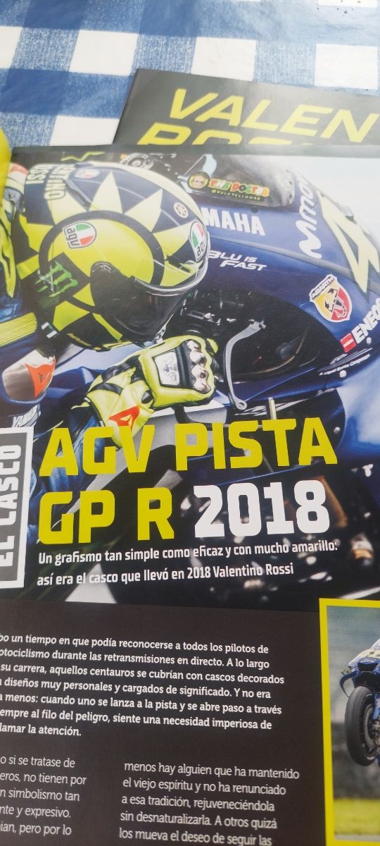 Casco Valentino Rossi 1:5 AGV 2018