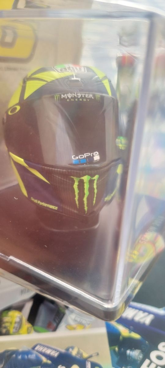 Casco Valentino Rossi 1:5 AGV 2018