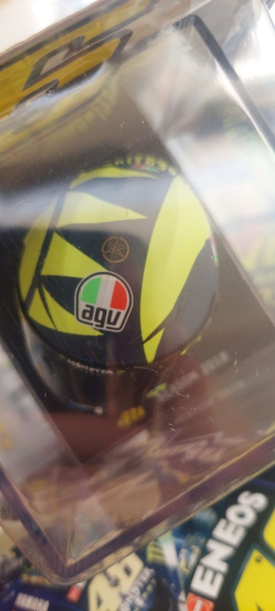Casco Valentino Rossi 1:5 AGV 2018