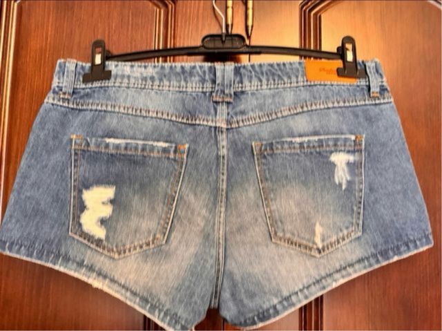 Lote 2 Shorts Stradivarius 40 y 42
