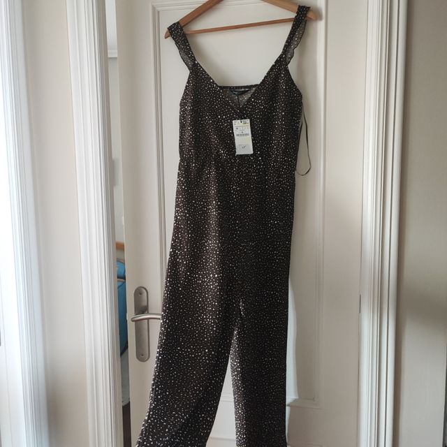 Mono Stradivarius marrón y blanco