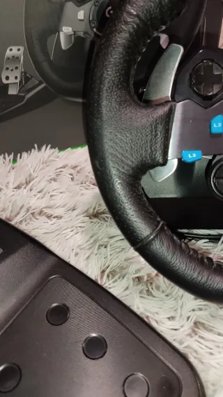 Logitech G29 Volante e Pedais simracing playseat