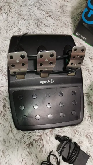 Logitech G29 Volante e Pedais simracing playseat