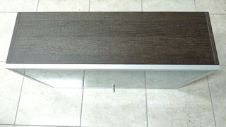 Estantería con puerta para baño