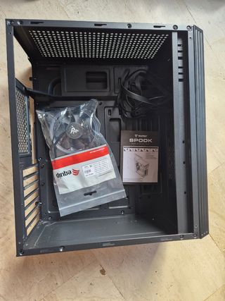 Torre PC Tempest Spook - Negra