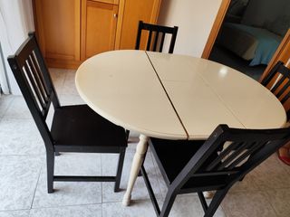 Mesa redonda extensible + 4 sillas