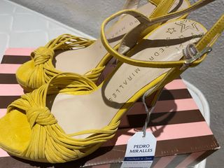 Sandalias Pedro Miralles amarillas, talla 38