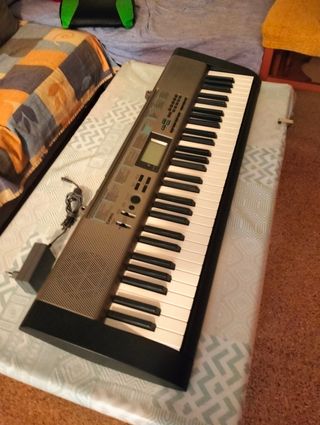 Teclado Casio CTK-1300