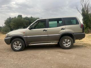Nissan nissan terrano 2002