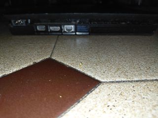 PS4 (PlayStation 4) negra