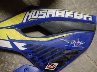 Placas Husaberg: Laterales radiador