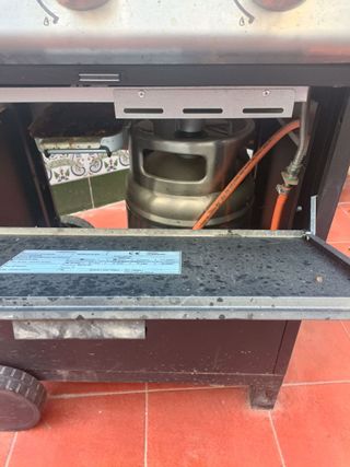 Barbacoa gas 3 fuegos con funda