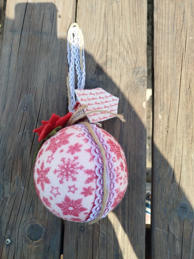Pallina Natale tessuto rosso-bianca