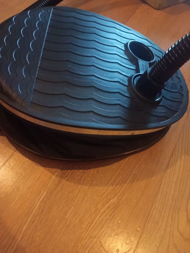 Inflador de pie para piscinas