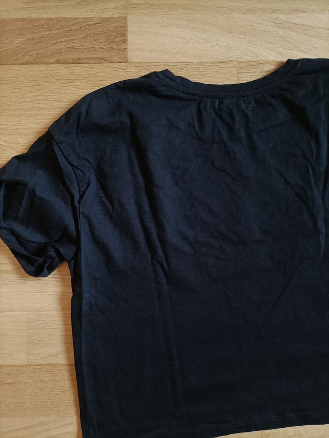 Camiseta Bershka negra - crop