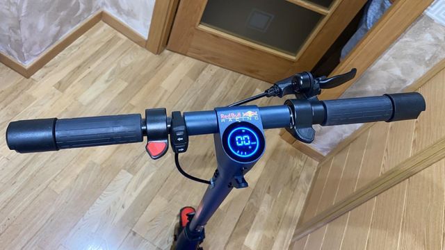 Patinete Eléctrico Red Bull Race Teen 2.0