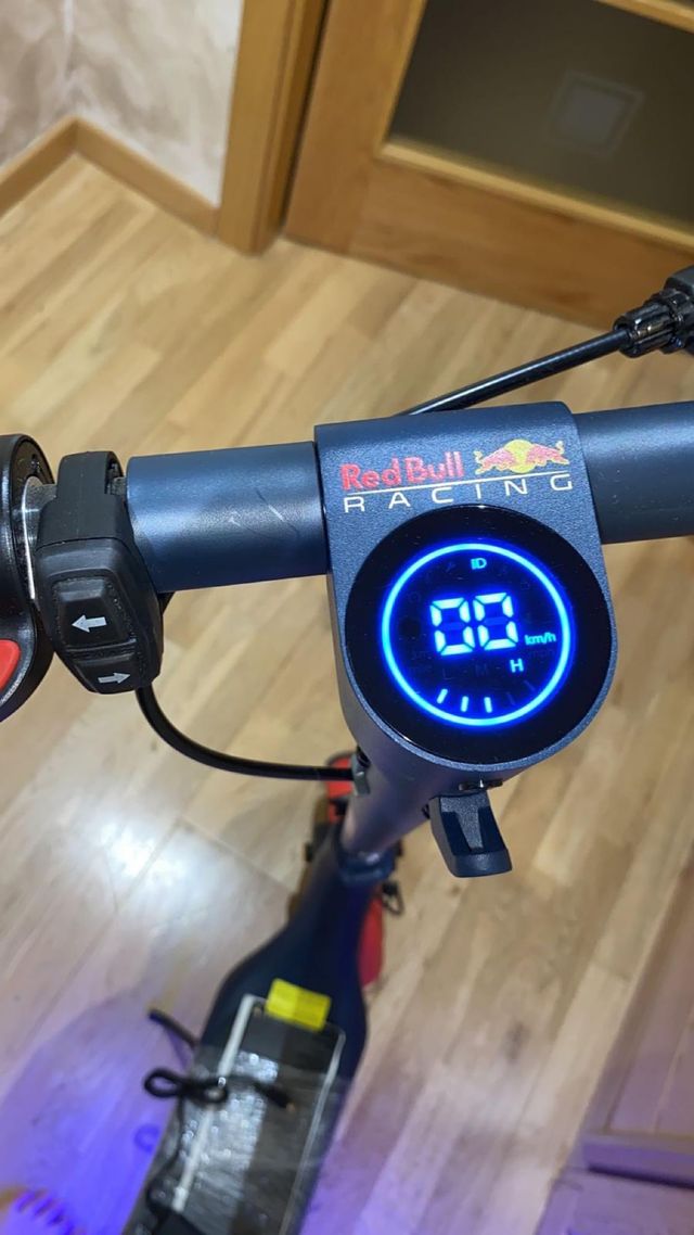 Patinete Eléctrico Red Bull Race Teen 2.0