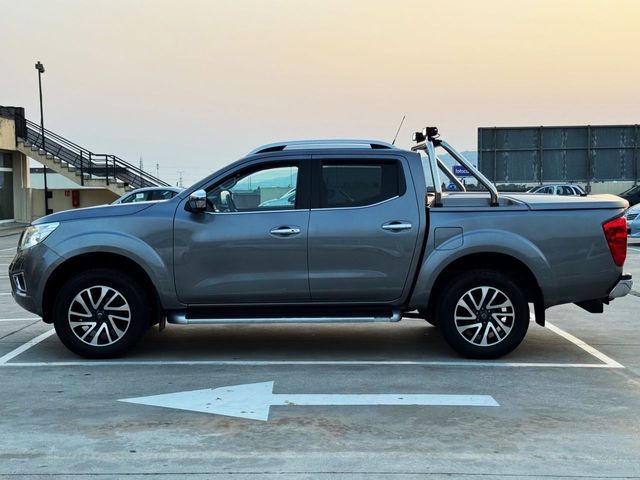 Nissan Navara 2.3 DCi 190cv "TEKNA" AUTOMÁTICA!