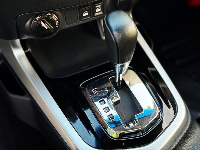 Nissan Navara 2.3 DCi 190cv "TEKNA" AUTOMÁTICA!