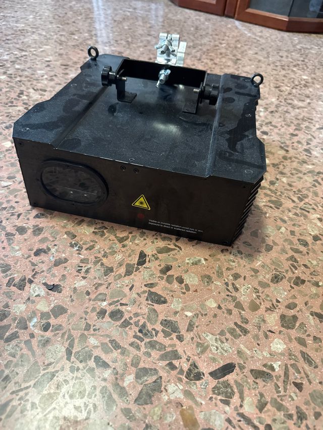 Proyector Láser Laserworld Profesional