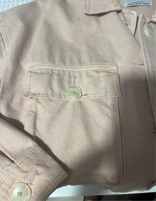 Chaqueta Bershka rosa talla XS
