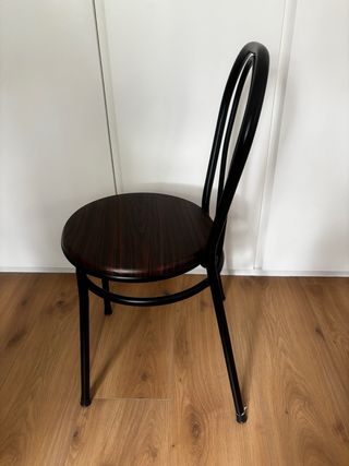 Silla Bistrot negra y marrón Wengue.