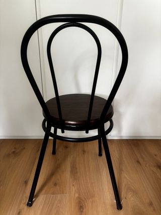 Silla Bistrot negra y marrón Wengue.