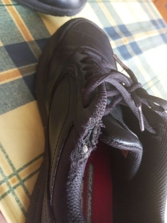 Zapatillas Skechers negras