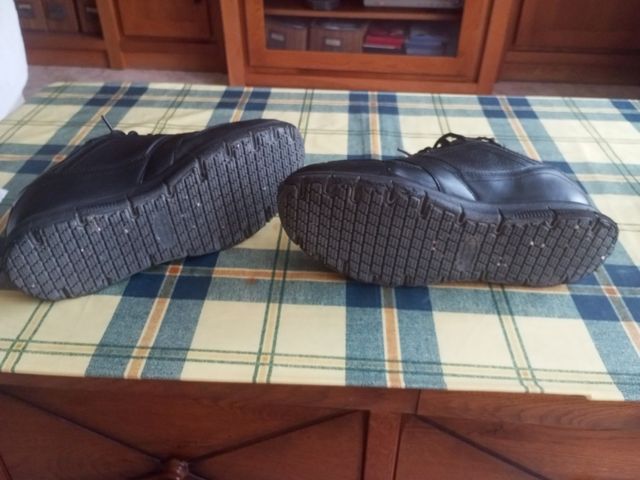 Zapatillas Skechers negras